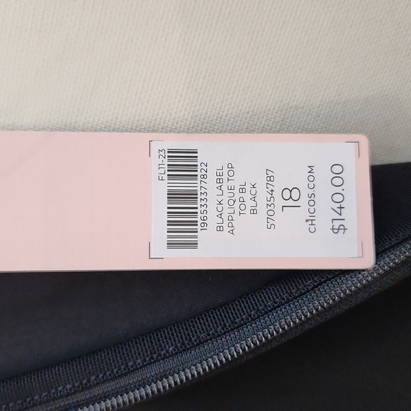 Black Label by Chico's NWT Women's Apllique Top Black Size 18 - Picture 6 of 13